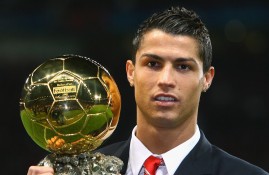 IM电竞官网-Ming回归赛场，战术调整首场状态亮眼，西班牙队观众沸腾！